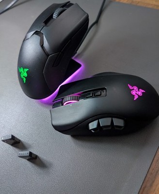 Razer Ultimate Bundle: Naga Pro + Viper Ultimate Wireless + Magnetic Charge Dock
