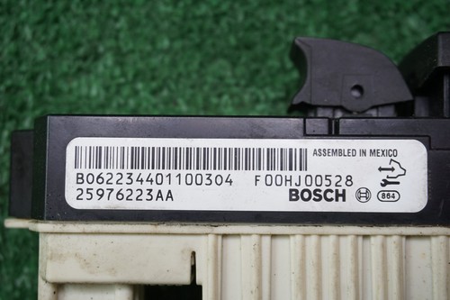 2006 2007 2008 2009 2010 2011 CADILLAC DTS RIGHT FRONT Window Switch OEM F00HJ00 - Picture 5 of 5