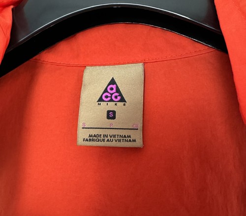 Men's Nike ACG Vest "Habanero Red" Outdoor Gilet Multipocket Full Zip Size S - Picture 4 of 7