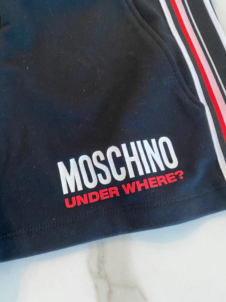 Pantalones cortos Moschino 100 % auténticos, talla S nuevos sin etiquetas  Foto 2 de 4