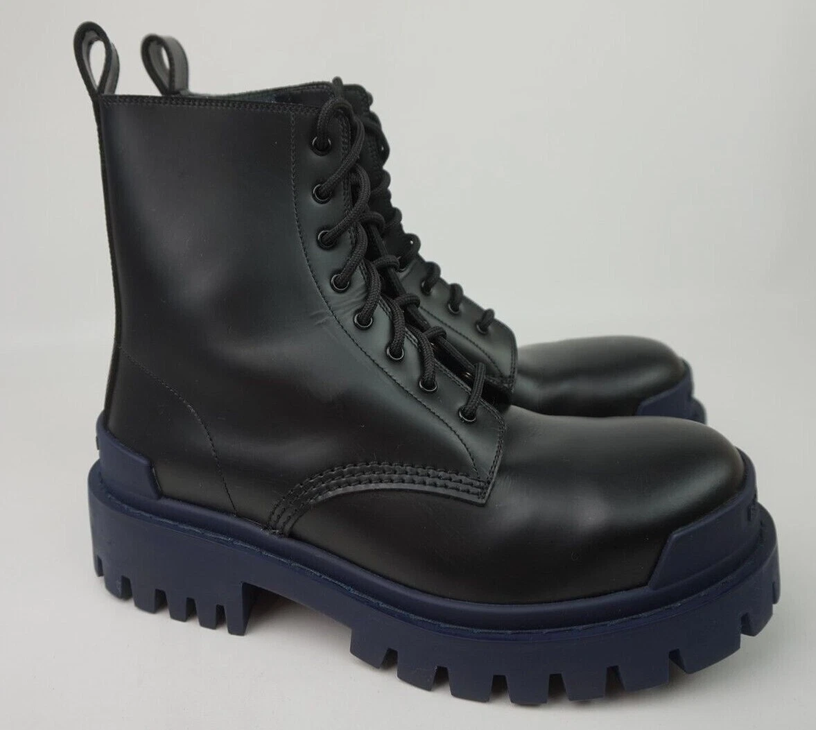 omgive Tag et bad binde Balenciaga Women&#039;s Black Strike Plain Toe Leather Combat Boots Blue  Sole Size 38 | eBay