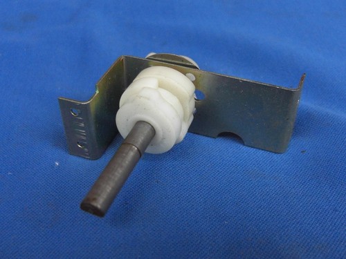 JAGUAR DAIMLER RIGHT HAND AIR CONDITIONING SWITCH XJ6 XJ12 XJS PRE H.E RTC1013 - Picture 4 of 4