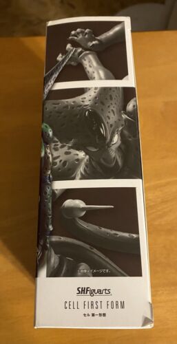 Bandai Tamashii S. H. Figuarts Dragon Ball Z Cell (First Form) Figure NEW IN BOX - Picture 3 of 5