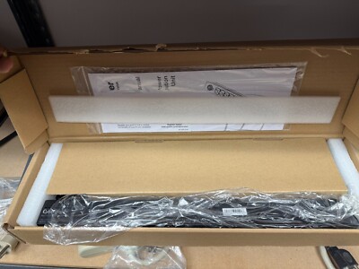 CyberPower PDU15B10R 10-Outlet Power Distribution Basic PDU 100-125V 15A Output