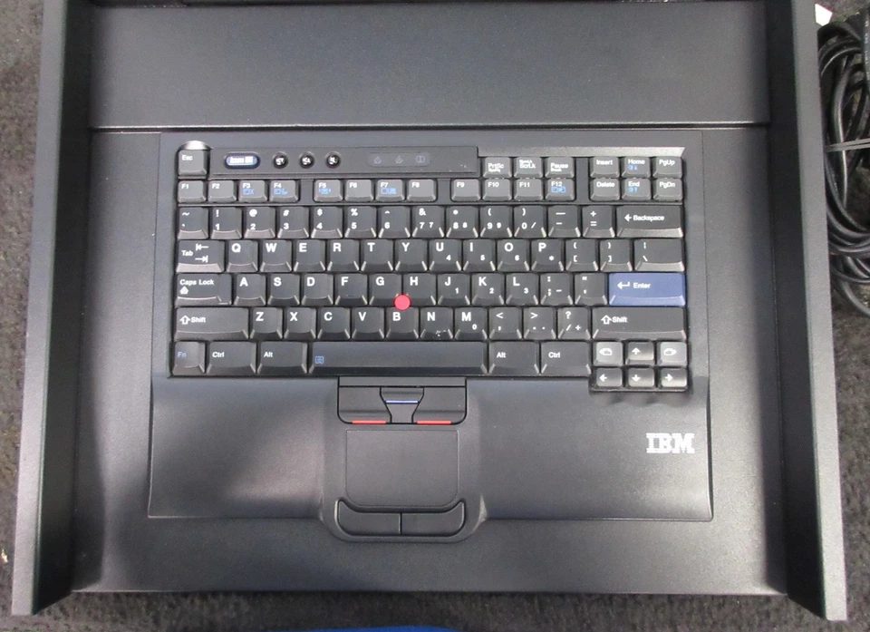 IBM 7316-TF3 Rackmount LCD Monitor Keyboard+Mousepad w/Power Supply + USB - Image 2 of 3