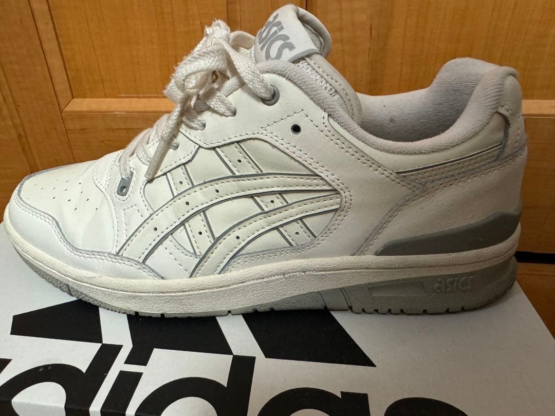 Asics Men's White Sneakers 26.5cm Near Mint, No Box thumbnail 2