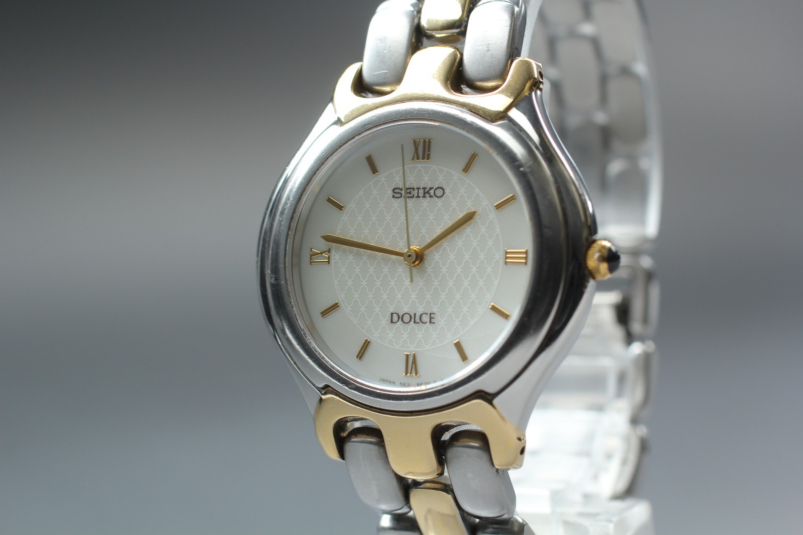 White 1994 Quartz Japan Roman 5E31-6F00 Vintage From SEIKO Dial Watch Dolce Men - VintageWatches.PK White 1994 Quartz Japan Roman 5E31-6F00 Vintage From SEIKO Dial Watch Dolce Men - vintagewatches.pk