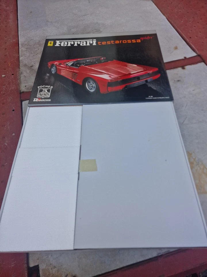 Pocher Rivarossi TESTAROSSA SPIDER Ferrari KIT 1:8 NUOVO MAI ASSEMBLATO  - Immagine 2 di 4