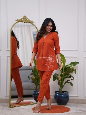 Women s Rust Orange 2-Piece Co-ord Set - V-Neck Tunic with Floral Outline