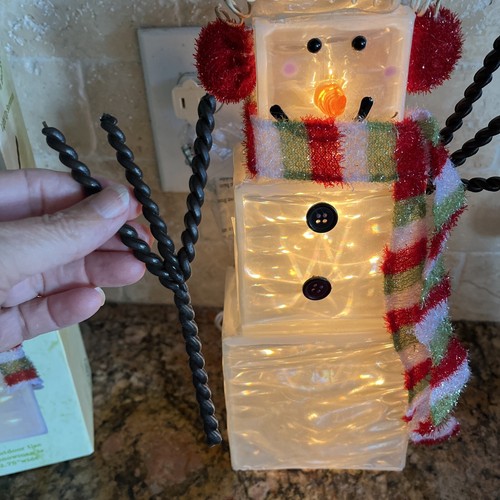 Leuchtender Schneemann Kunststoff Eisblöcke mit Ohrenschützer & Schal Weihnachten 12" groß - Bild 6 von 14