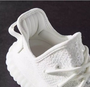 Detalles acerca de Adidas Yeezy Boost 350 V2 Crema Blanca 2017 Boost bajo Kanye West CP9366 Talla 6.5- mostrar título original Detalles acerca de Adidas Yeezy Boost 350 V2 Crema Blanca 2017 Boost bajo Kanye West CP9366 Talla 6.5- mostrar título original