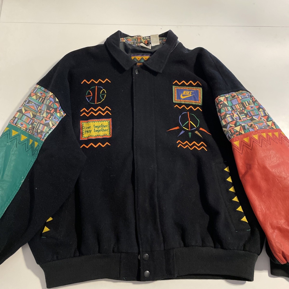 VTG 90s OG NIKE SPIKE LEE URBAN JUNGLE GYM LIVE TOGETHER VTG 90s OG NIKE SPIKE LEE URBAN JUNGLE GYM LIVE TOGETHER