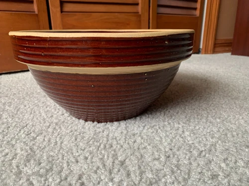 Vintage Monmouth Pottery Western Stoneware Bowl Brown Ribbed 9" Maple Leaf