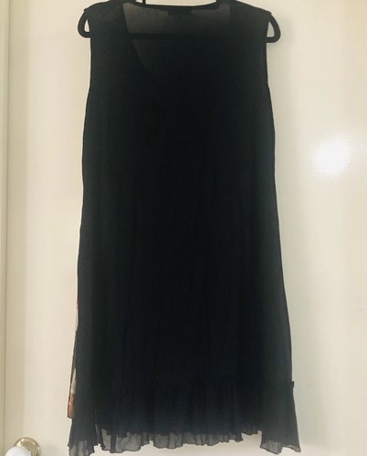 Wishstone Women’s Dress Size M Flowy Black Lace Bodice Sleeveless Round Neck - Picture 2 of 6