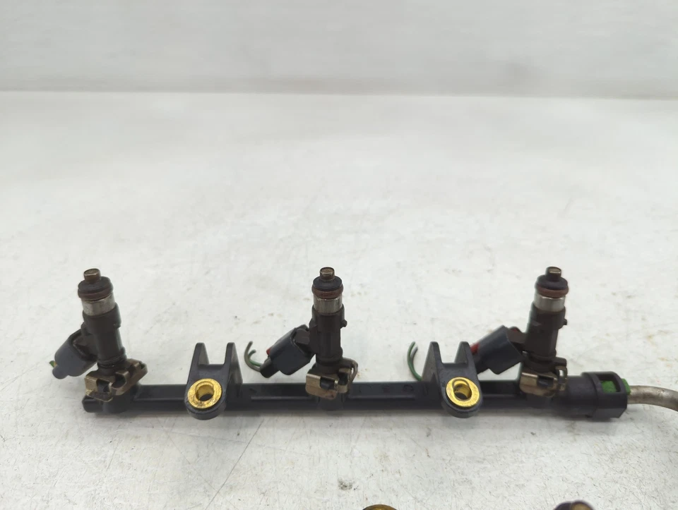 Chrysler Sebring 2005 distribuidor de encendido del motor OEM CJ8ET Foto 3 de 4