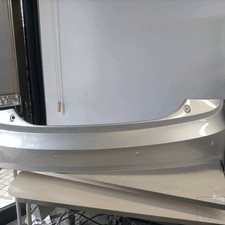 8XA807067AGRU Paraurti post.  AUDI A1 (8X) 1.8 TFSI (141Kw)S-tronic Ber