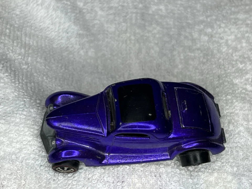 Ford Cupé Hot Wheels Redline Classic 36 1968 púrpura Foto 3 de 4