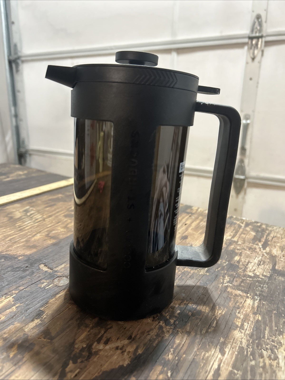 By Bodum Plastic Beaker And Locking Lid Open Box