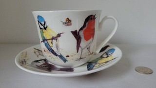 Large 0.4 L Garden Birds Cup and Saucer by Roy Kirkham