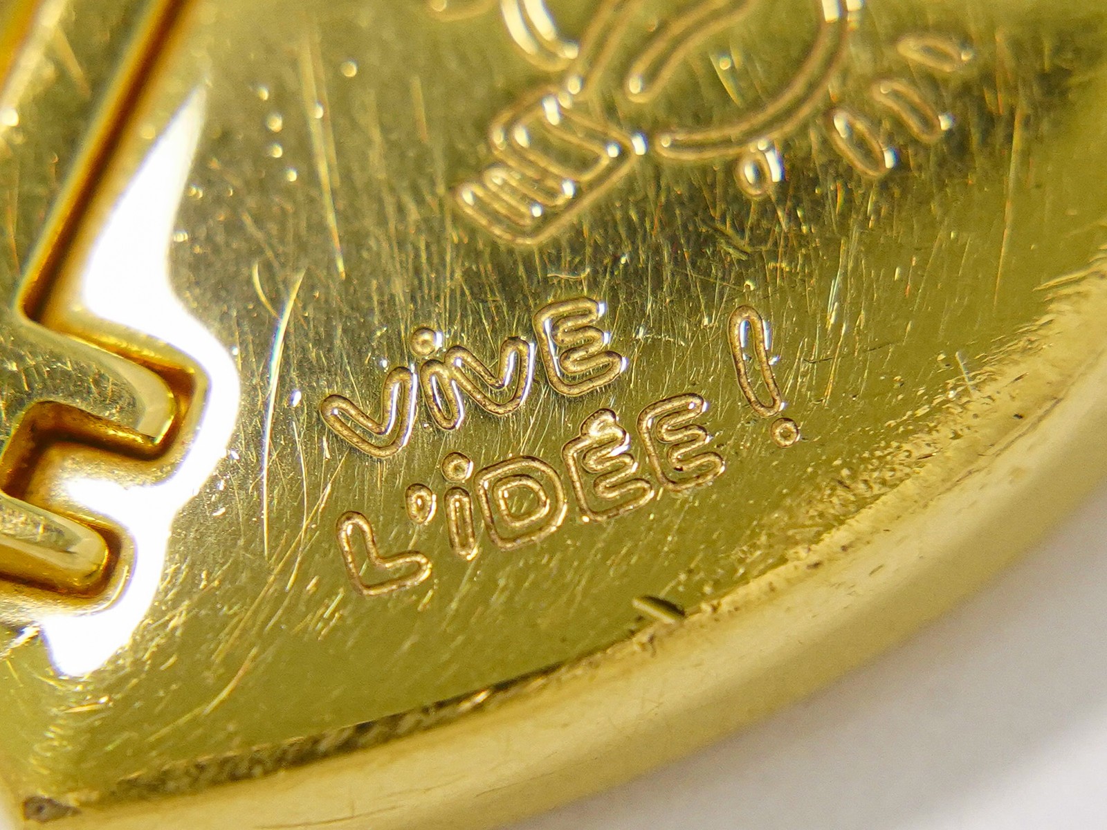 HERMES 2004 Année de la Fantaisie Heart Cadena Gold Plated Charm thumbnail 7