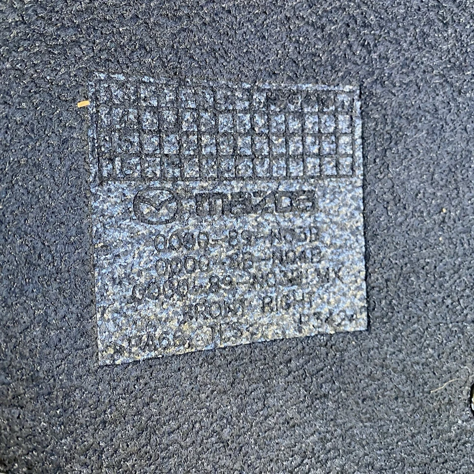 Alfombrilla delantera derecha Mazda CX-9 0000-89-N03B tela negra Foto 4 de 4