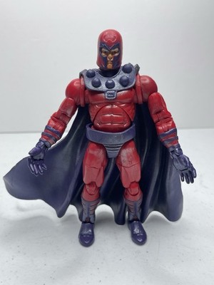 Marvel Legends Magneto 6