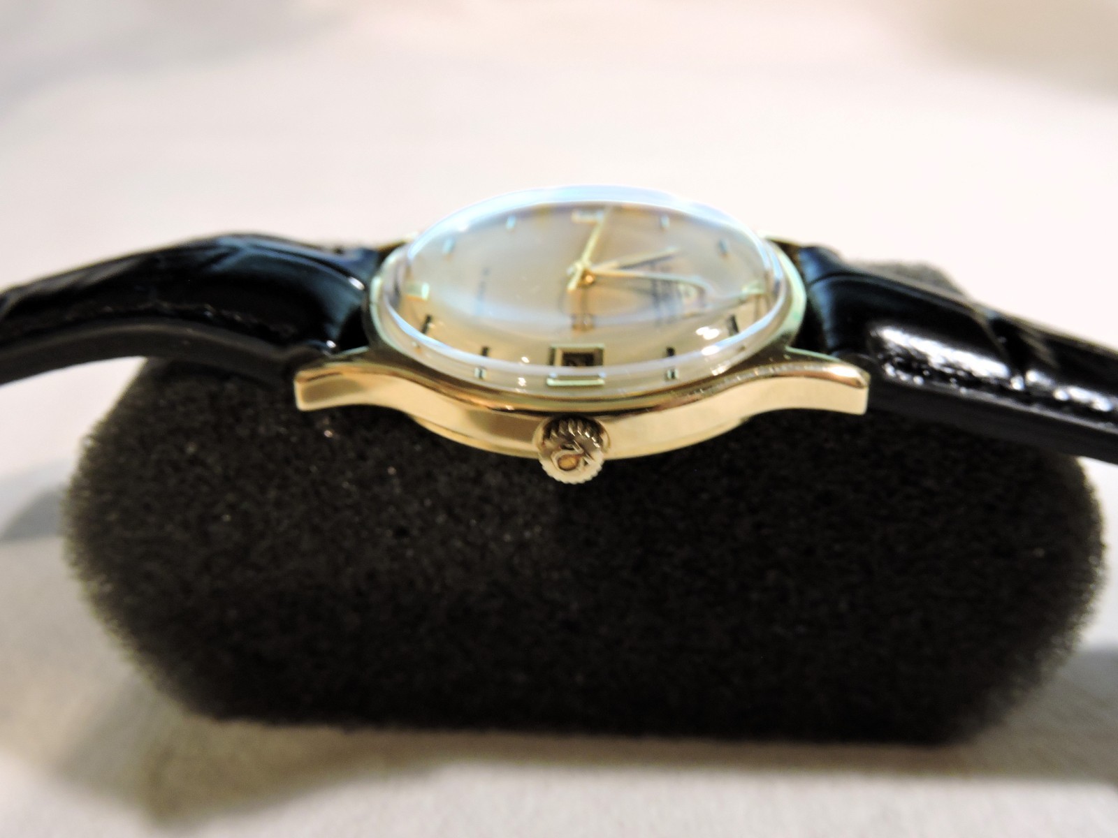 NOS Omega De Ville 18K SOLID Gold Caliber 1002 Automatic Vintage RARELY WORN! image 7