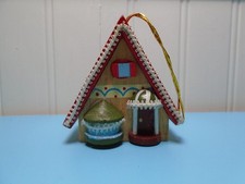 VINTAGE 1977 KURT S ADLER COLORFUL WOODEN HOUSE WITH LACE 2.5" ORNAMENT (CB5053)