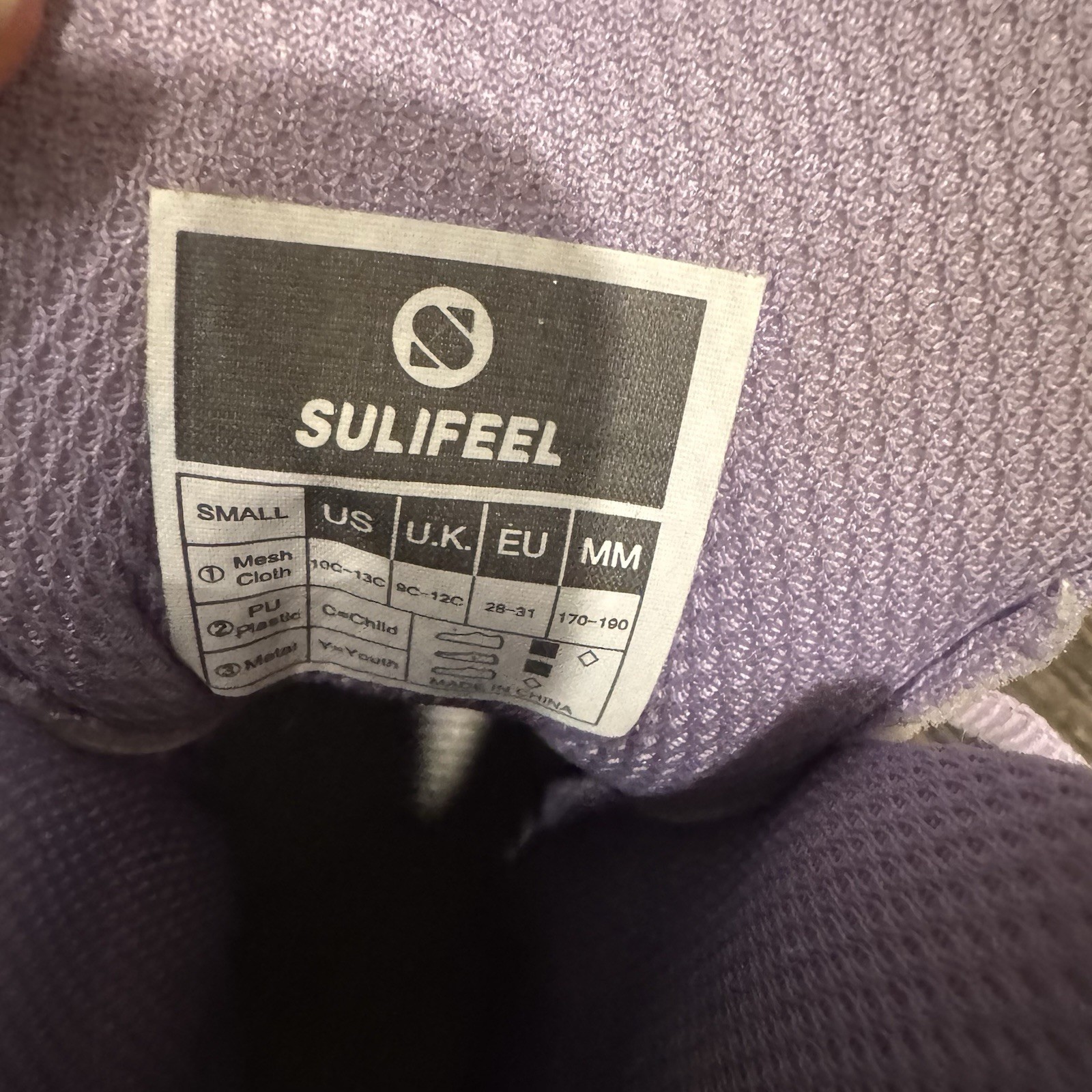 SULIFEEL Rainbow Light Up Quad Roller Skates Adjustable Kids Shoe Size 9c-13c