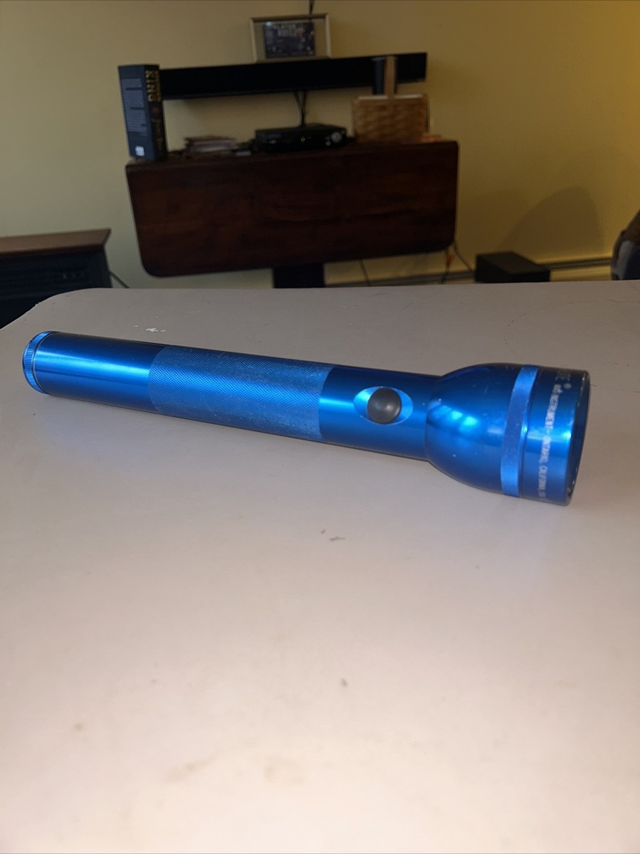 Maglite 3D Cell Flashlight 12” Blue Full Size made in USA