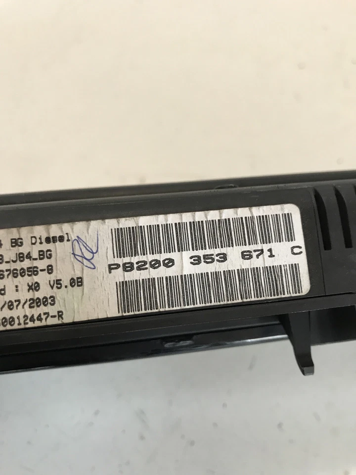 Renault Scenic Speedometer Taho 8200353671 Genuine 1.9 Dci 2005 Year - Image 3 of 4