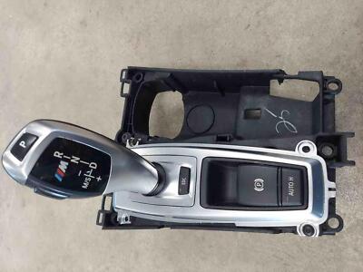 2010-2013 BMW X5M AUTOMATIC TRANSMISSION GEAR SHIFT LEVER KNOB W/ BRACKET