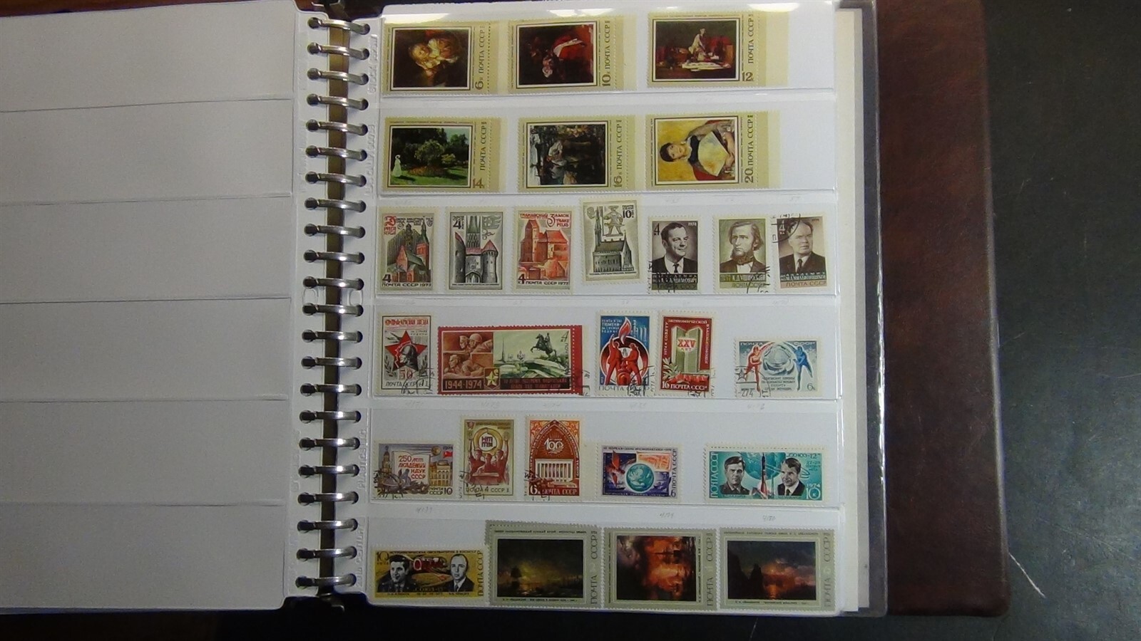 Foto 16 di 24