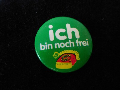 Pin Button, OLD, From Collection, I'm Still Free - Red Phone
