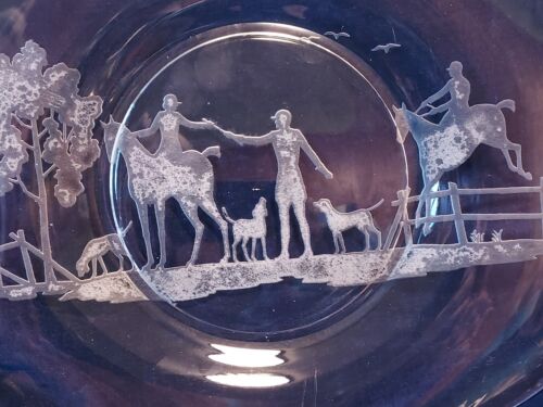 Large Vintage Heisey Hunt Scene Handled Platter ! *RARE* - Picture 2 of 6