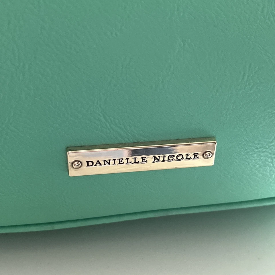 Bolso de mano Danielle Nicole verde menta Foto 4 de 4