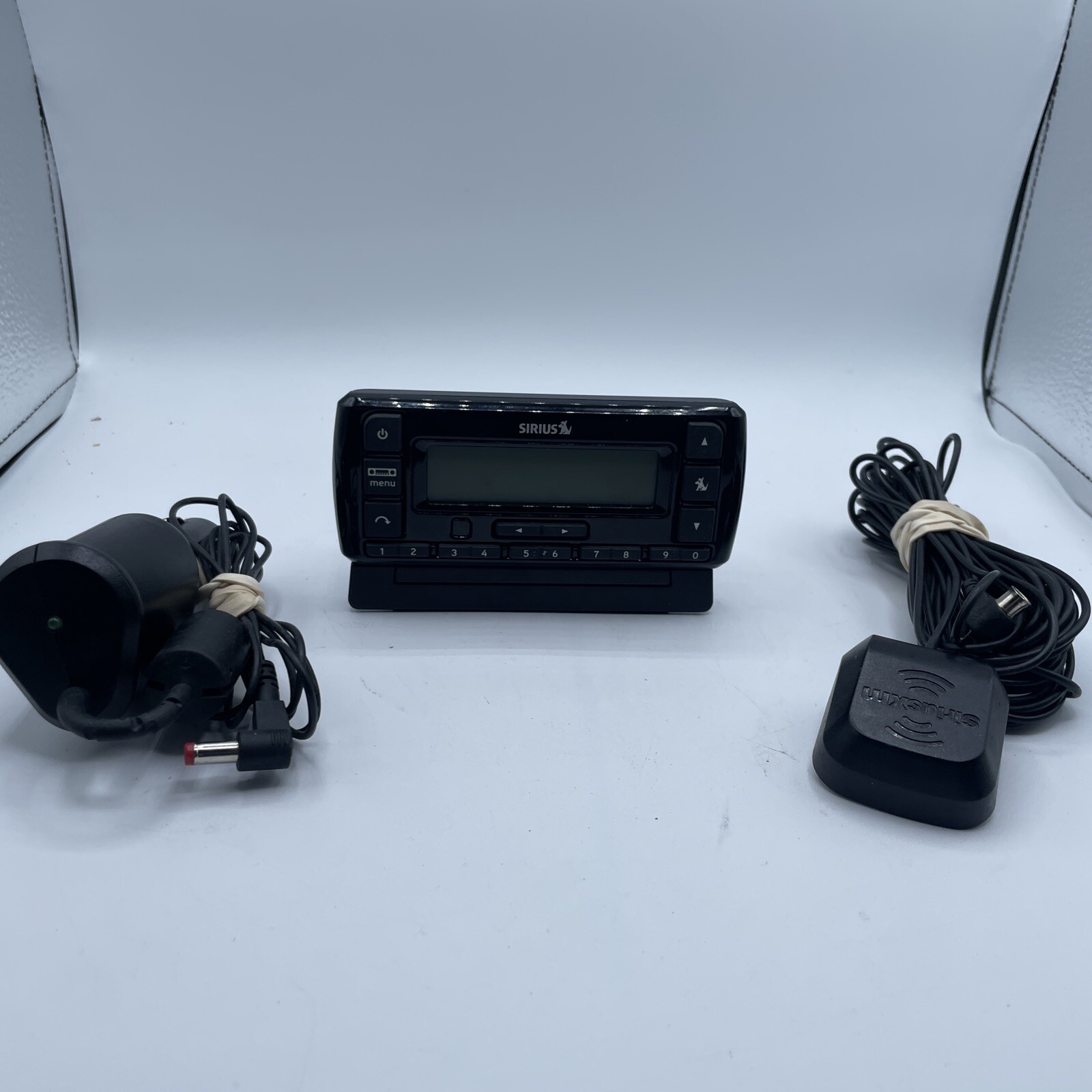 Sirius XM Stratus 7 Includes Power Cord And Antenna Cable  SSV7