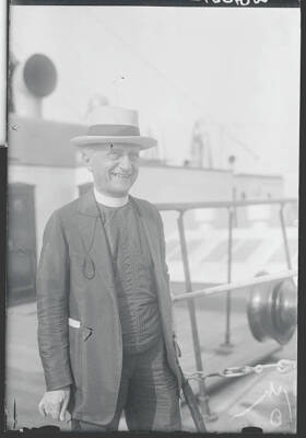 Conte Russo Arrives Rev Joseph Tonello 71 years old 1922 OLD PHOTO