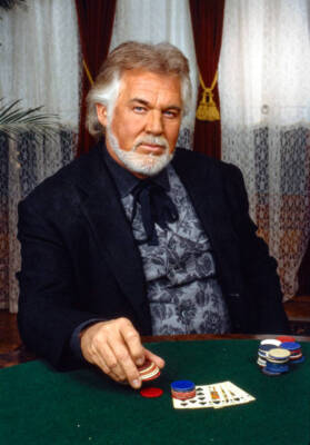Kenny Rogers in Gambler V Playing for Keeps 1995 Old Tv Series Photo 3