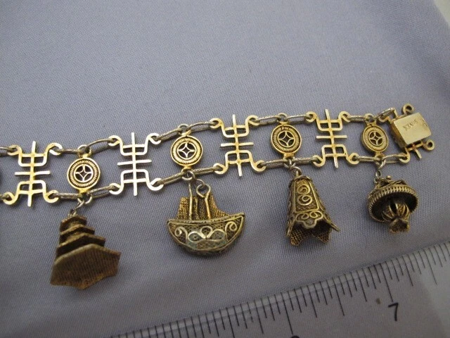 PULSERA CON DIJES DE ESLABONES DE PLATA DORADA CHINA VINTAGE - 10 dijes de filigrana - IMPORTACIÓN FRANCESA Foto 4 de 4