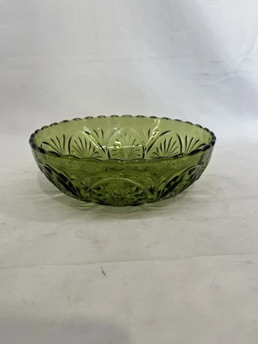 Vintage Green Glass Cameo and Stars Medallion Serving Bowl by Anchor Hocking