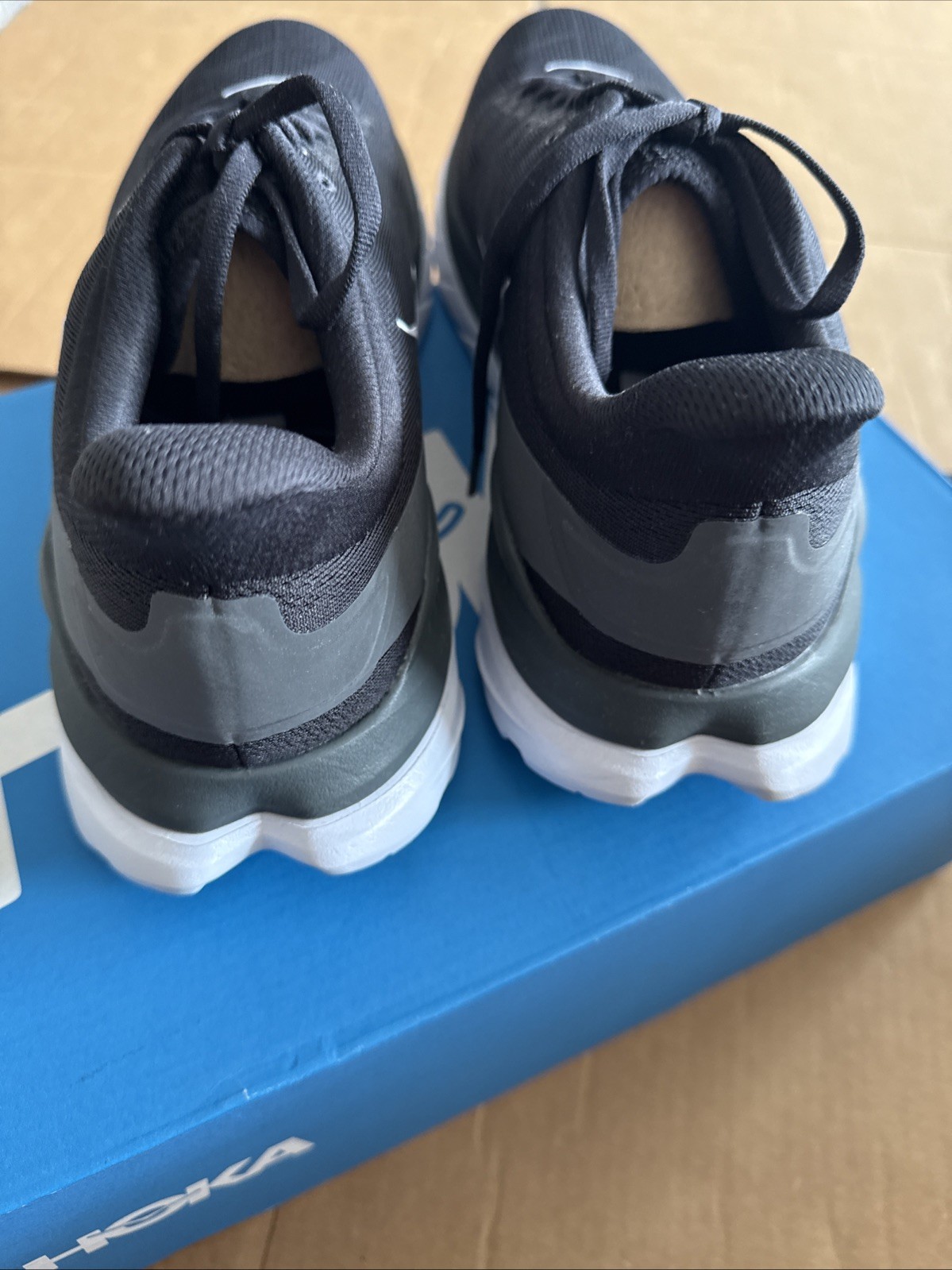 SAOLA Scarpe da corsa Hoka One One Mach 4 da uomo taglia US 11D nere sneakers sportive