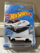 2020 Hot Wheels White Aston Martin Vulcan Factory Fresh 6/10 *SHIP IN PROTECTOR*