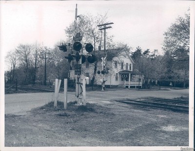 1968 Beverly Massachusetts Car Train Crash Scene Signal Historic Press Photo 7x9
