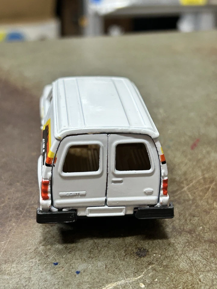 CORGI TOYS DUNLOP FORD ESCORT 55 MK3 VAN MODEL 503 1:36 NM/Mint Ttvs - Image 4 of 4