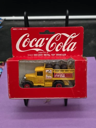 Coca Cola England Vintage Lledo Die-cast Metal Truck Toy Coke 1979 Yellow NEW