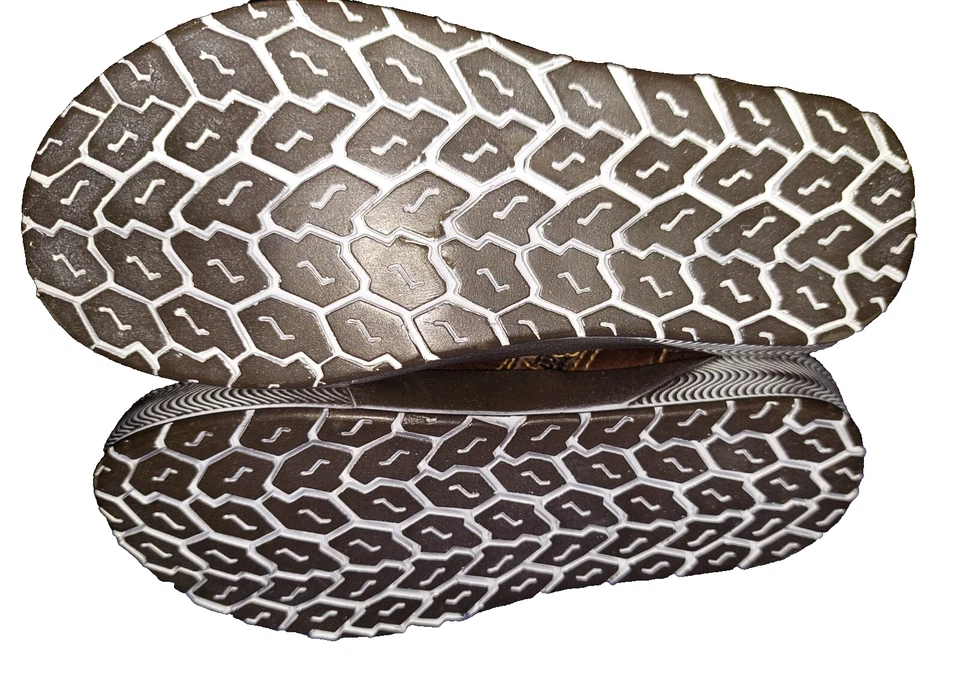 NUEVAS Niñas UMI Marrón Corazón Botas 4" Alto Cremallera Lateral Talla 11.5 Foto 3 de 3