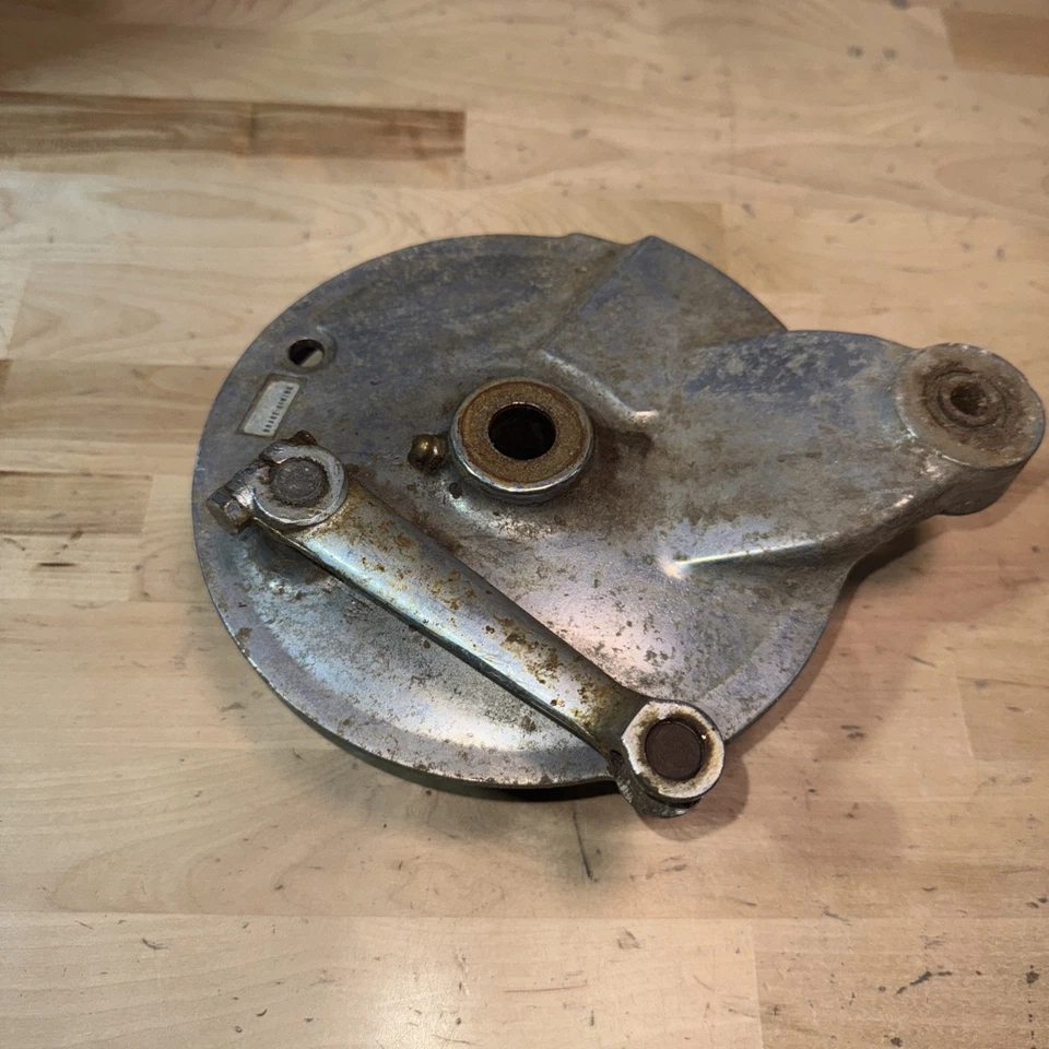 YAMAHA 74 DT 360 DT360 PLACA DE BUJE DE FRENO TRASERO ZAPATAS DE TAMBOR OEM Foto 2 de 4