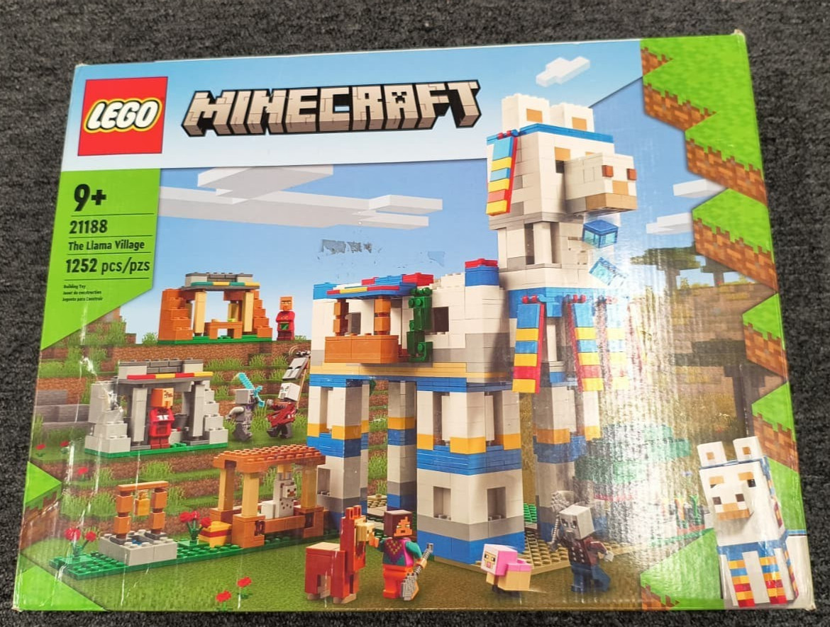 LEGO Minecraft: The Llama Village (21188) - New , F1