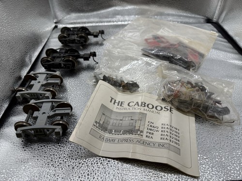 Railway Express Agency REA G Gauge Caboose Possibly #42104 Parts Lot? - Picture 2 of 5